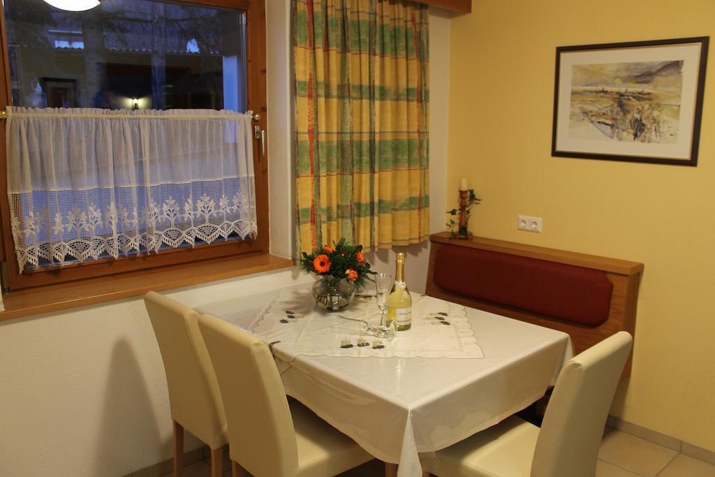 Appartements Zerzer Ried im Oberinntal Pokój zdjęcie